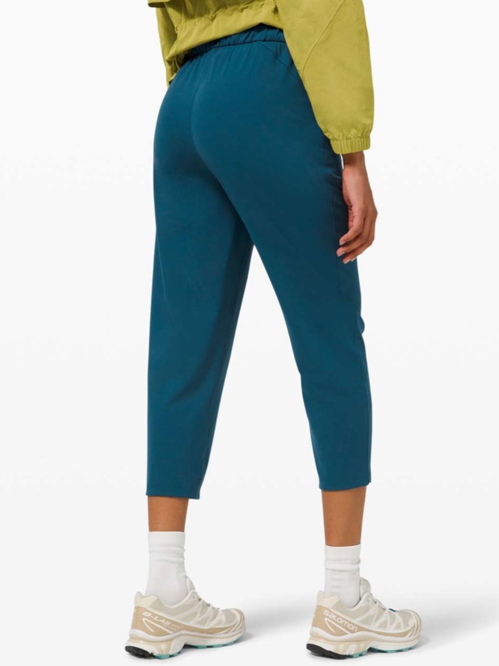 Lululemon Keep Moving Crop *High Rise, 23"
Blue Borealis size 12